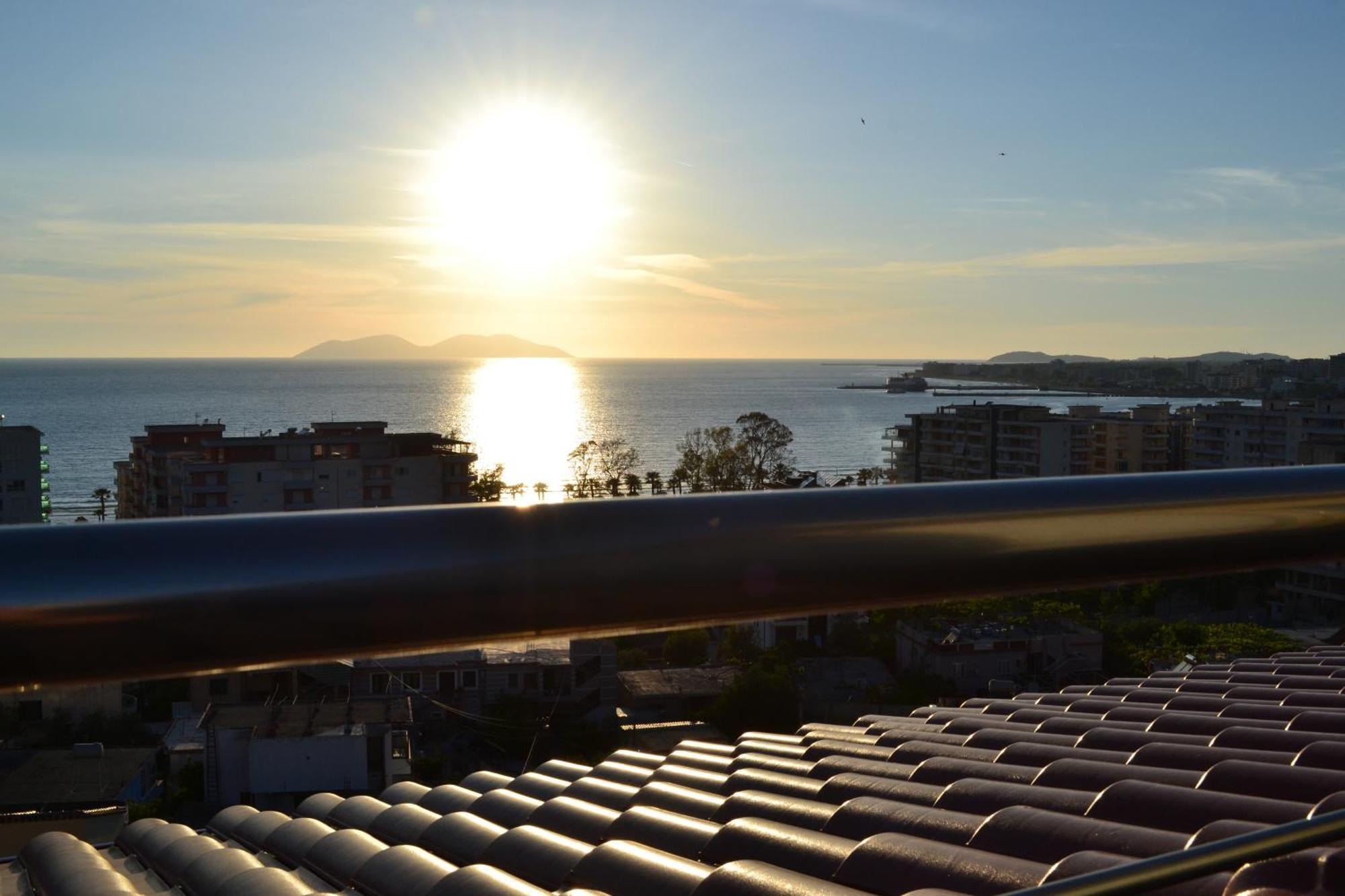 Seaview Penthouse Terrace & Garage Apartment วญอเรอ ภายนอก รูปภาพ