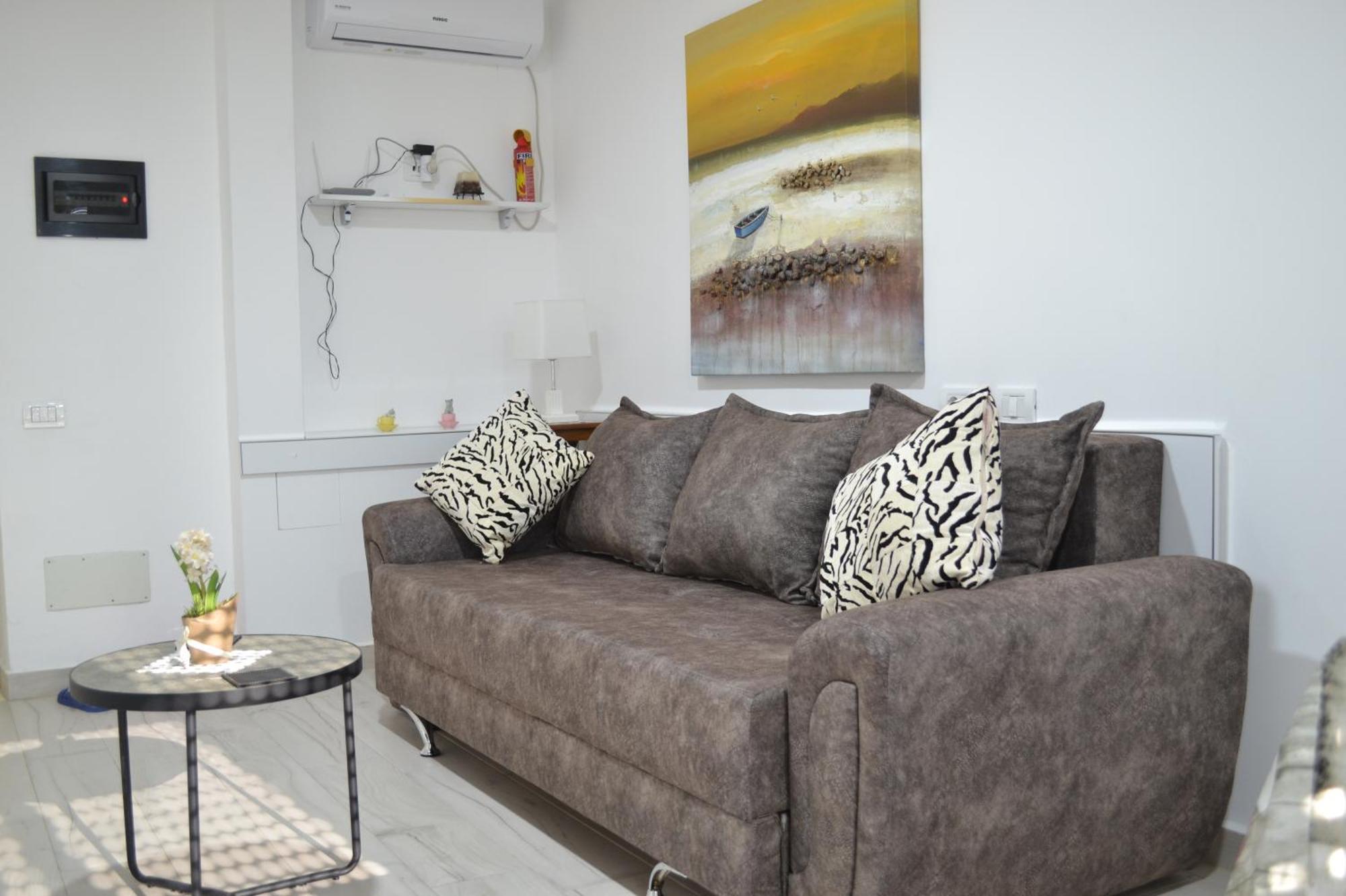 Seaview Penthouse Terrace & Garage Apartment วญอเรอ ภายนอก รูปภาพ