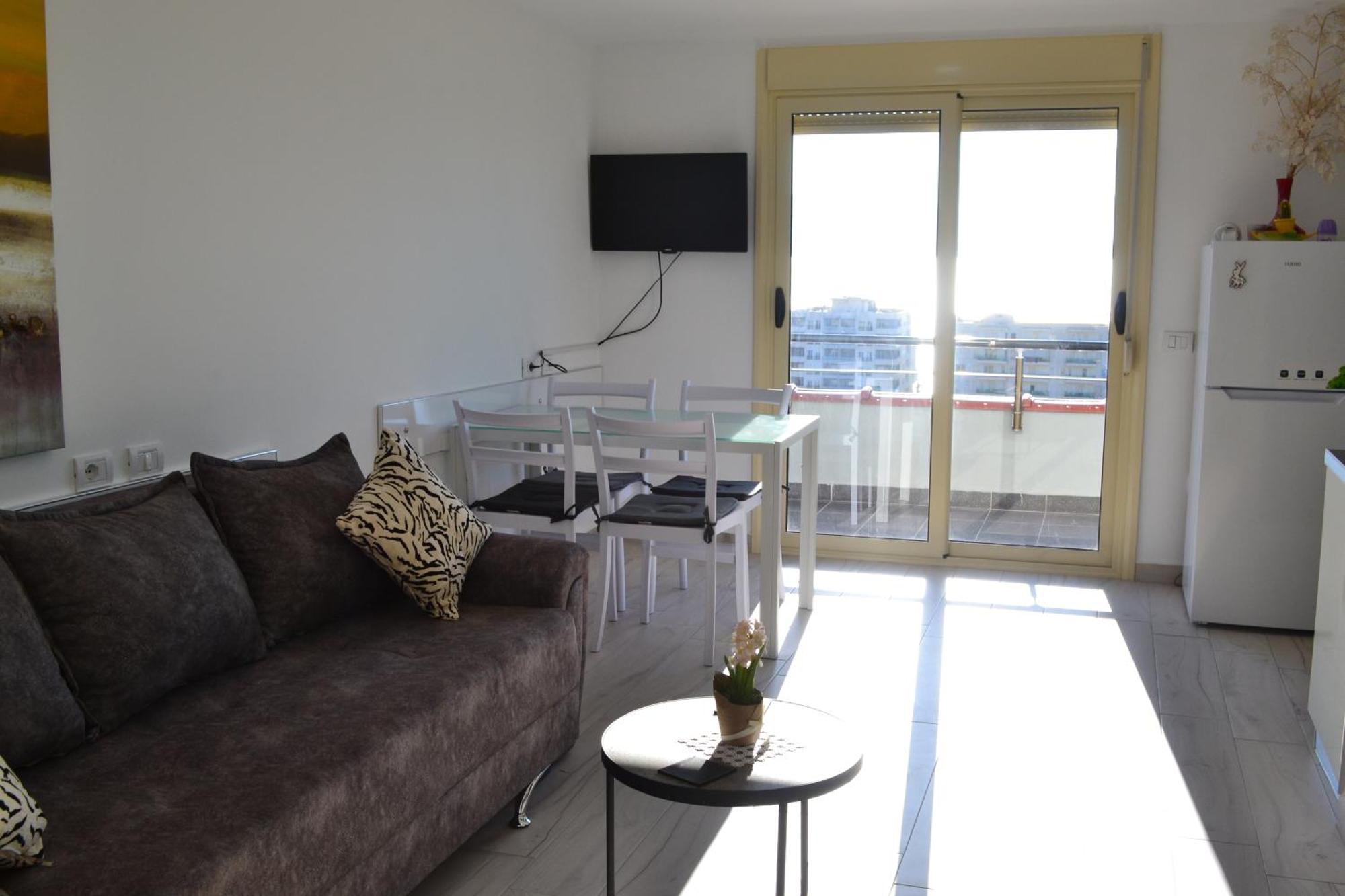 Seaview Penthouse Terrace & Garage Apartment วญอเรอ ภายนอก รูปภาพ
